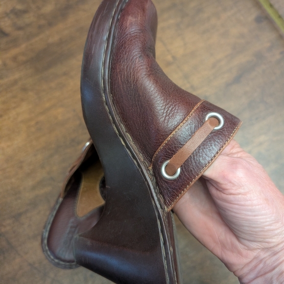 Born Women's Dark Brown Leather Slip-On Clogs Size 8 - Picture 5 of 10